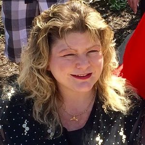 Meet your Posher, Dawn